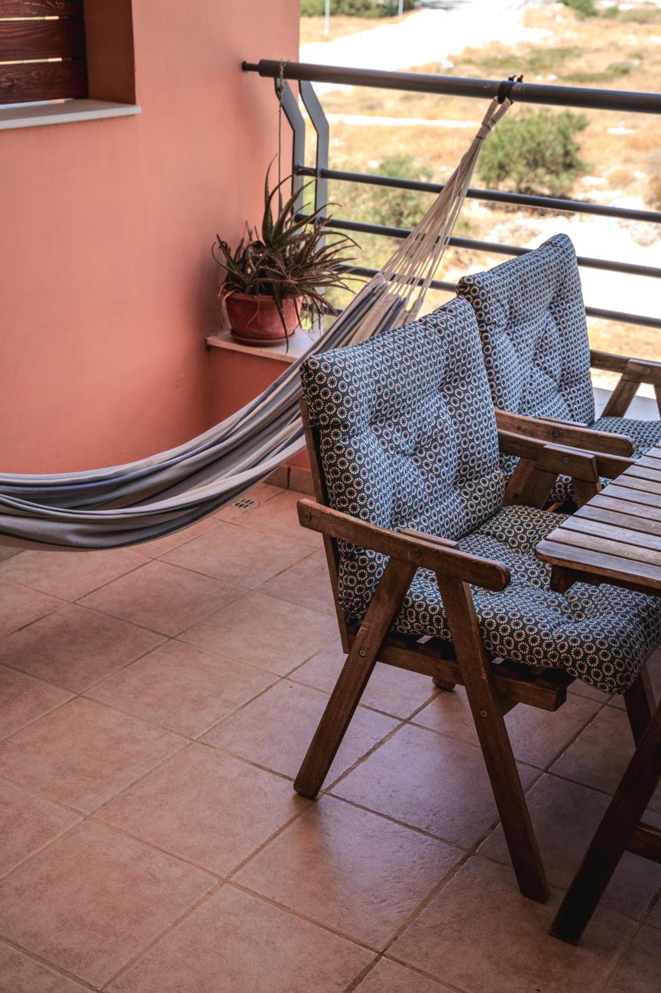 Isabella One Bedroom Ларнака Екстериор снимка