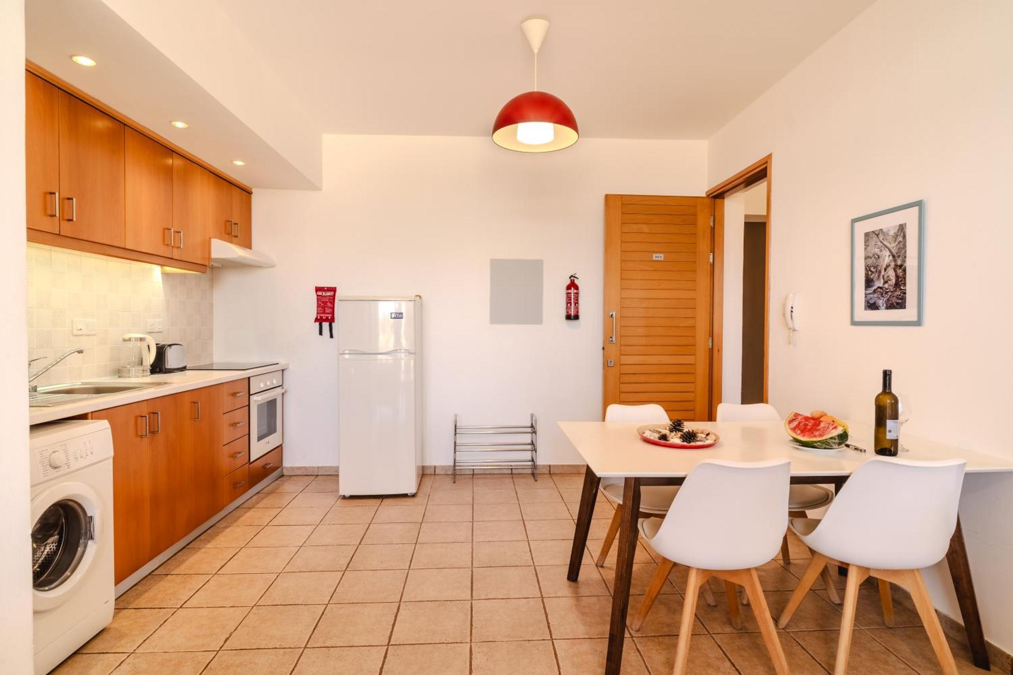 Isabella One Bedroom Ларнака Екстериор снимка